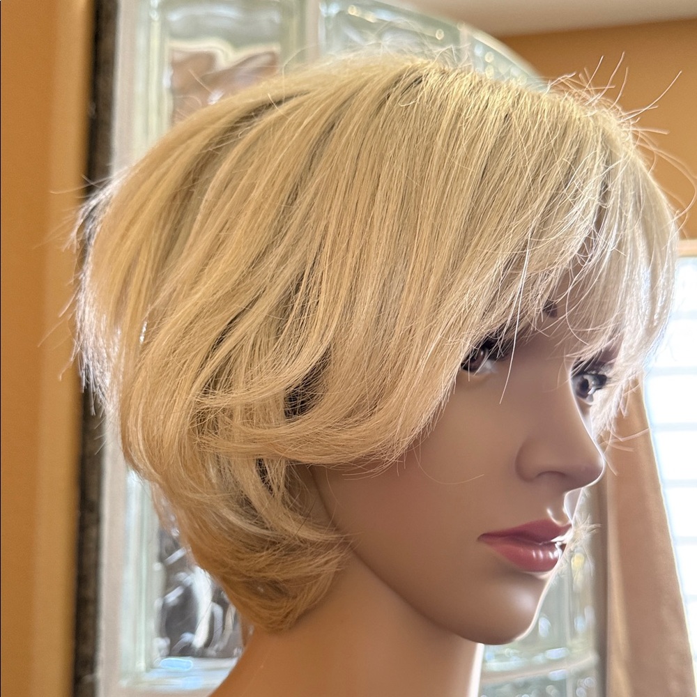 Noriko Sky Wig  1649 Elegant Light Blonde Wig Champagne Color - Picture 3 of 11